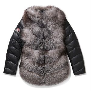 Original Goose country Women's Silver Fox Vest w/ Removable Sleeves.
